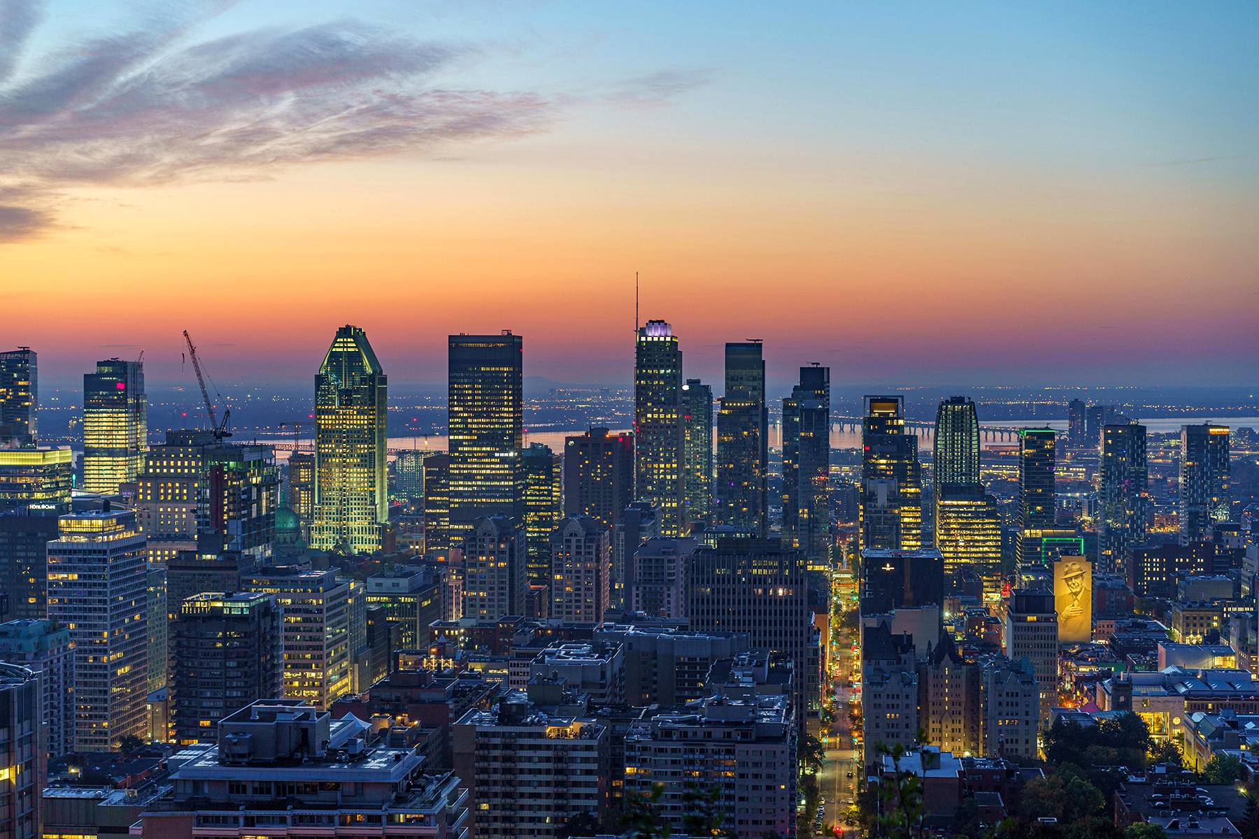 montreal cityscape skyline